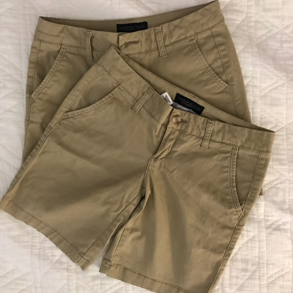 Aeropostale bundled. khaki shorts